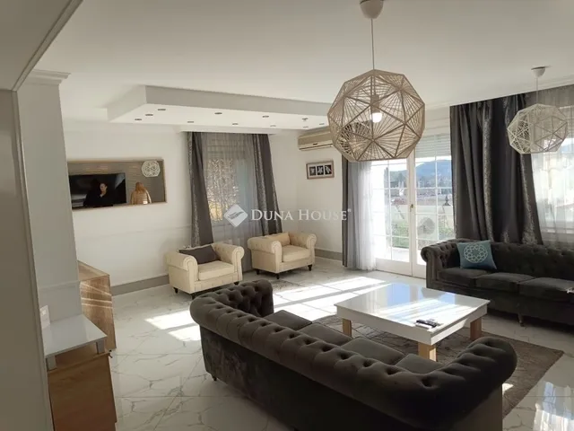 Eladó lakás Budapest II. kerület 161 nm