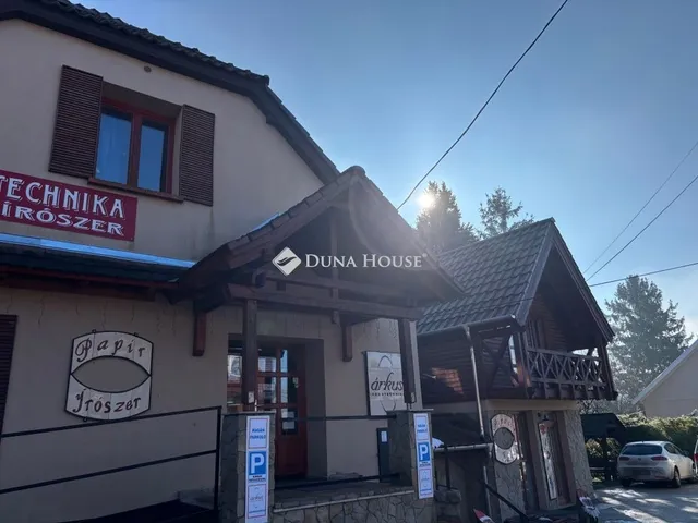 Eladó kereskedelmi és ipari ingatlan Piliscsaba 300 nm