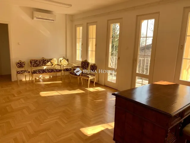 Kiadó kereskedelmi és ipari ingatlan Budapest II. kerület 180 nm