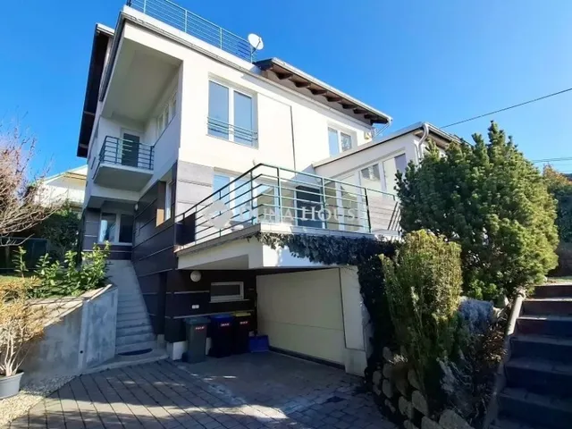 Kiadó ház Budapest II. kerület 341 nm