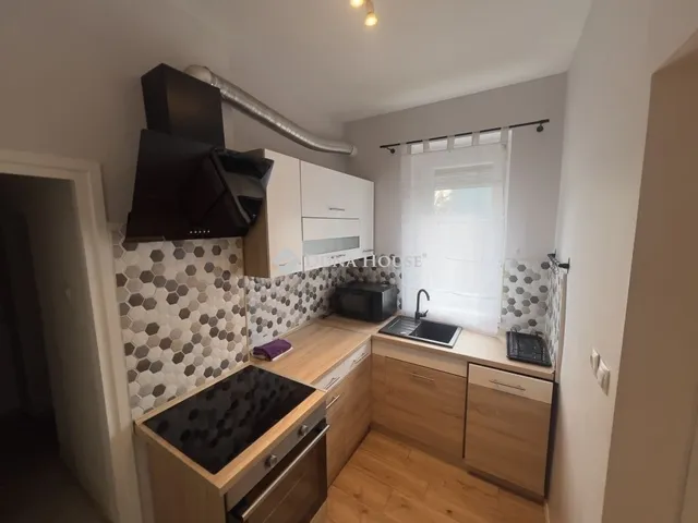 Eladó ház Budapest III. kerület, Csillaghegy 162 nm