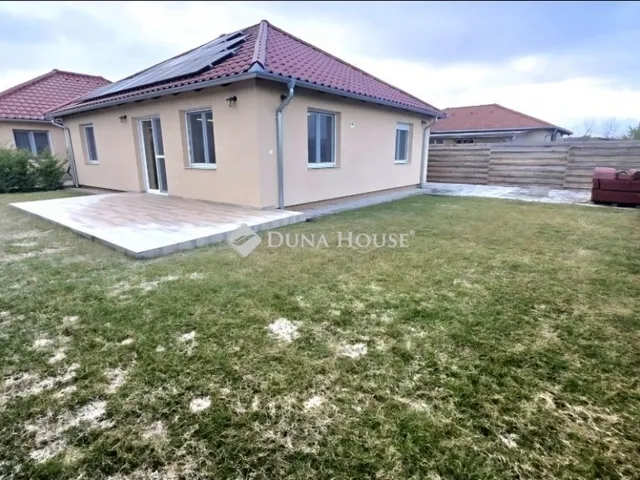Eladó ház Halásztelek 90 nm