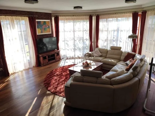 Eladó ház Halásztelek 192 nm