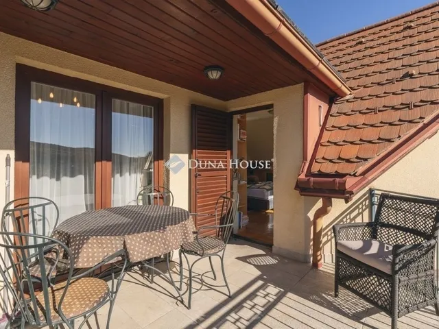 Eladó ház Budapest II. kerület 370 nm