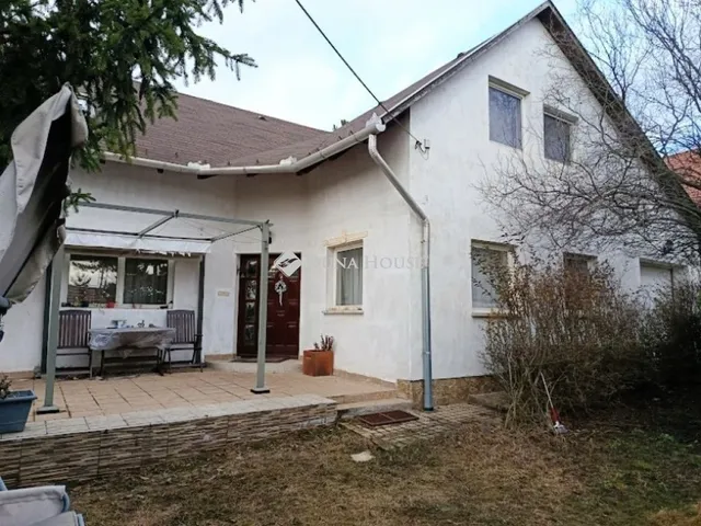 Eladó ház Érd 220 nm