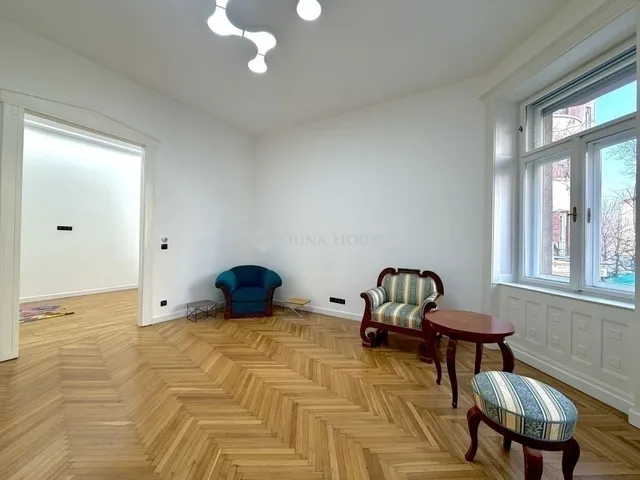 Eladó lakás Budapest II. kerület 100 nm
