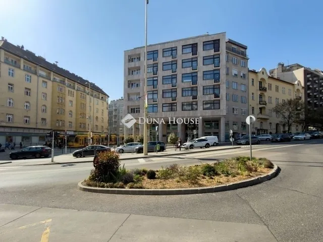 Eladó lakás Budapest II. kerület 86 nm