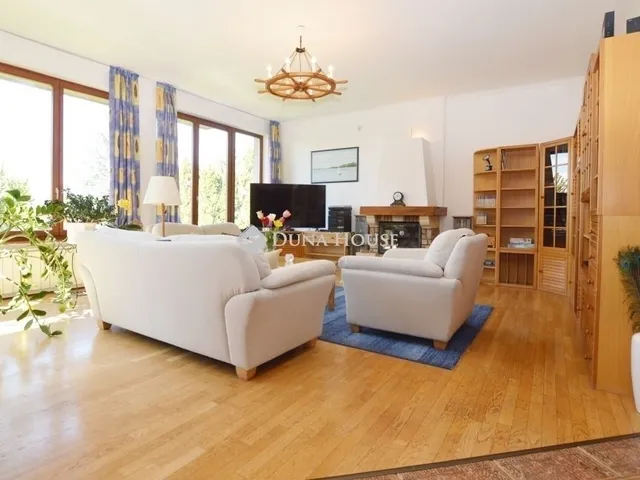 Eladó ház Budapest II. kerület 273 nm
