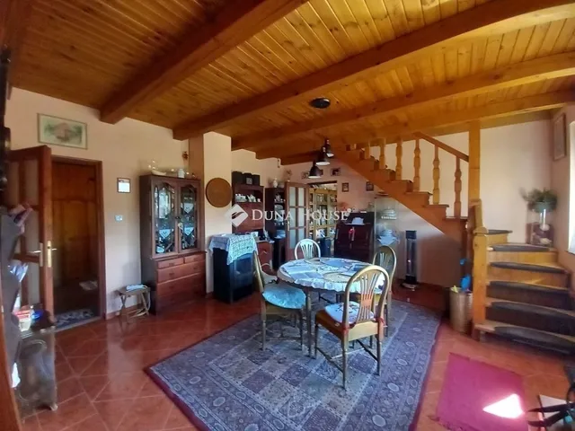Eladó ház Pócsmegyer 98 nm