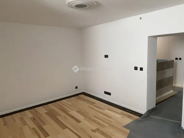 Eladó lakás Budapest II. kerület 66 nm