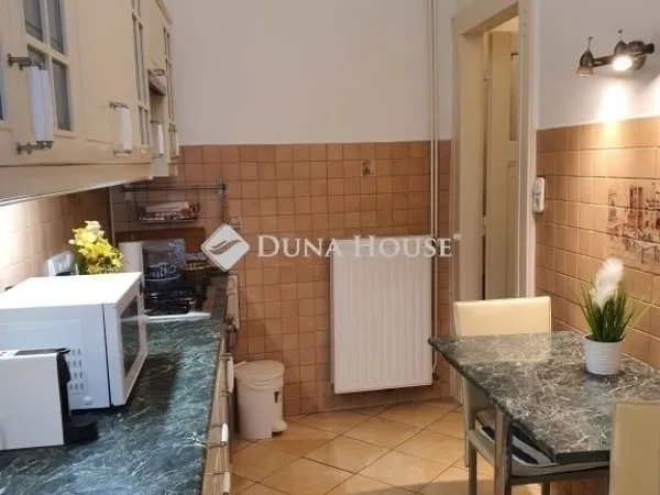Eladó lakás Budapest II. kerület 91 nm