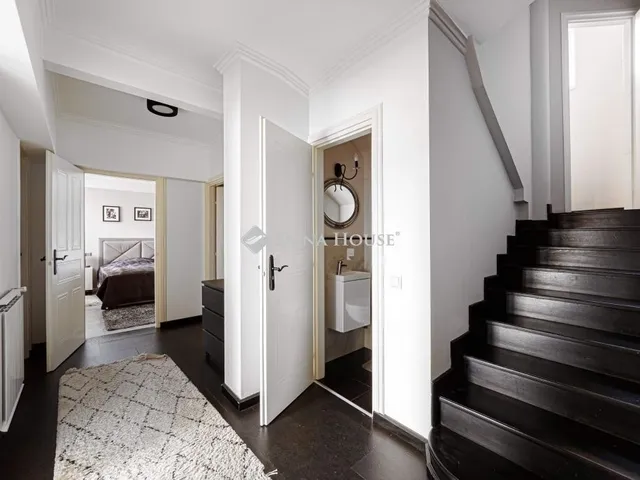 Eladó ház Budapest II. kerület 367 nm