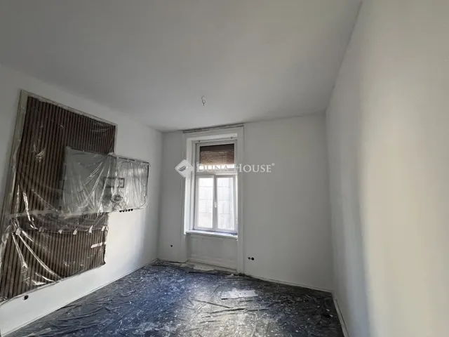 Eladó lakás Budapest II. kerület, Újlak II. ker. 35 nm