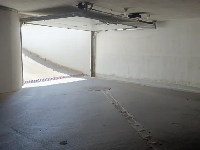 Eladó garázs Budapest XIV. kerület, Alsórákos 16 nm