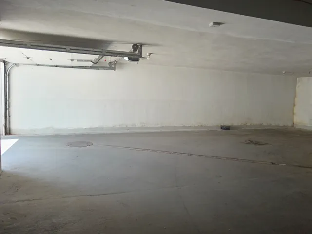 Eladó garázs Budapest XIV. kerület, Alsórákos 16 nm