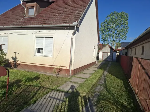 Eladó ház Debrecen, Biharikert, Lahner utca 90 nm
