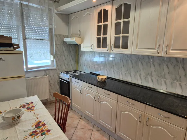 Kiadó lakás Debrecen, Belváros 72 nm