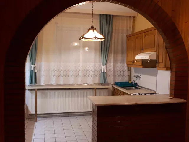Kiadó lakás Debrecen, Akadémiakert, Akadémia utca 54 nm