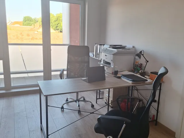 Kiadó kereskedelmi és ipari ingatlan Debrecen, Belváros 47 nm