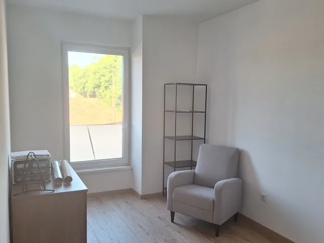 Kiadó kereskedelmi és ipari ingatlan Debrecen, Belváros 47 nm