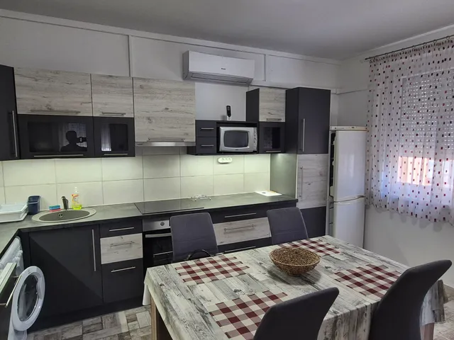 Kiadó lakás Debrecen, Egyetemváros 54 nm