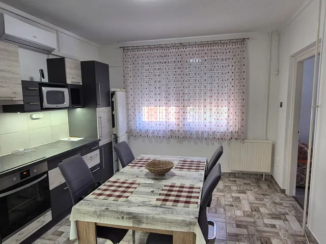 Kiadó lakás Debrecen, Egyetemváros, Cívis utca 54 nm