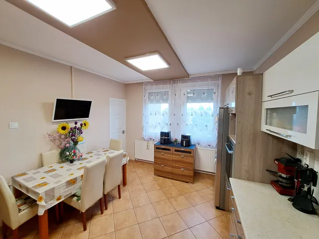 Eladó lakás Debrecen, Tócóskert 65 nm