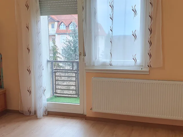 Kiadó lakás Debrecen, Úrrétje, Vezér utca 55 nm