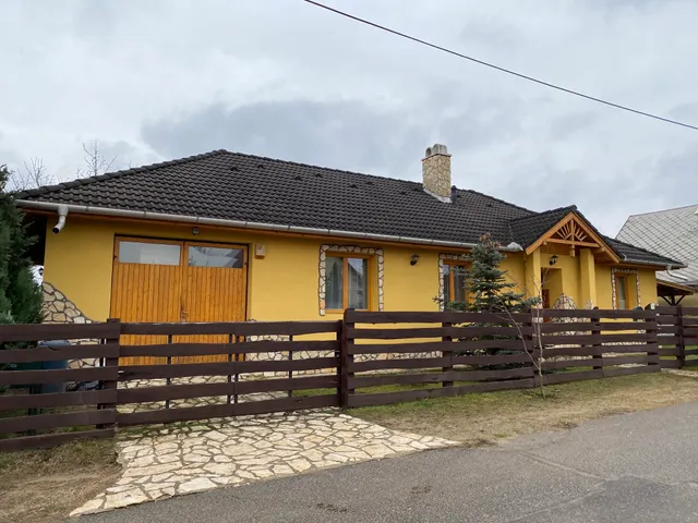 Kiadó ház Debrecen, Szabadságtelep 86 nm