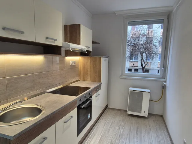 Eladó lakás Debrecen, Libakert 56 nm