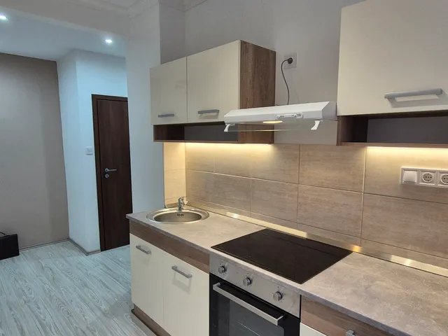 Eladó lakás Debrecen, Libakert, Szegfű utca 56 nm