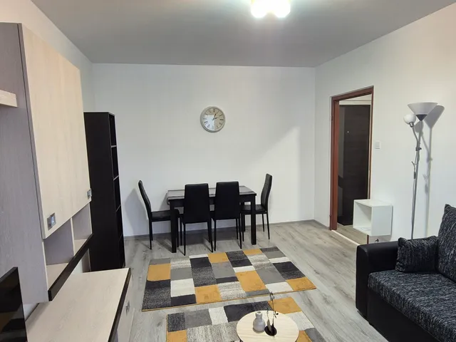 Kiadó lakás Debrecen, Fényesudvar, Karácsony György utca  35 nm