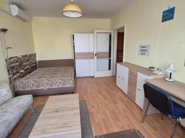 Eladó lakás Debrecen, Vénkert 35 nm