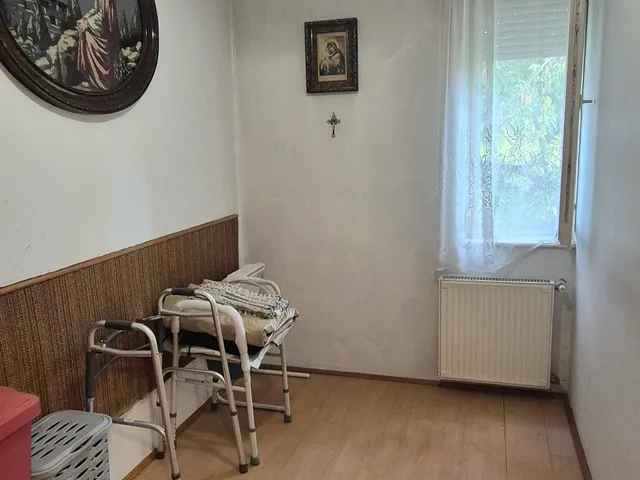 Eladó lakás Debrecen, Dobozikert 39 nm