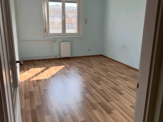 Eladó lakás Szeged 75 nm