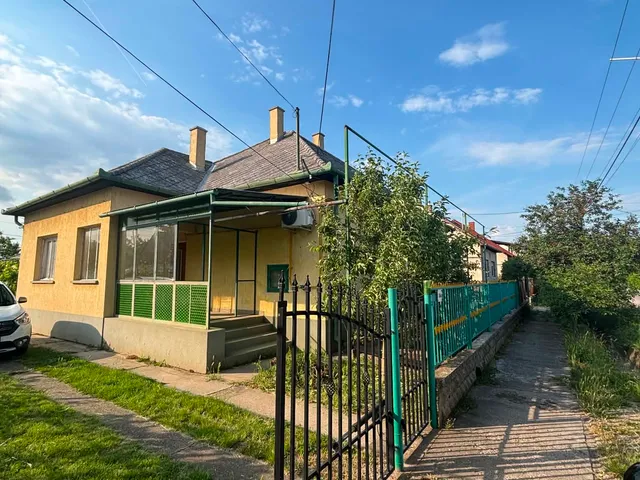 Eladó ház Szeged, Béketelep 116 nm