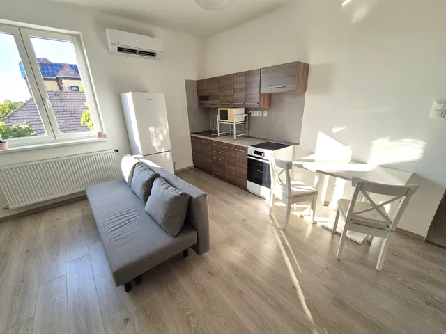 Kiadó lakás Budapest X. kerület, Téglagyárdűlő, Maglódi út 10 40 nm