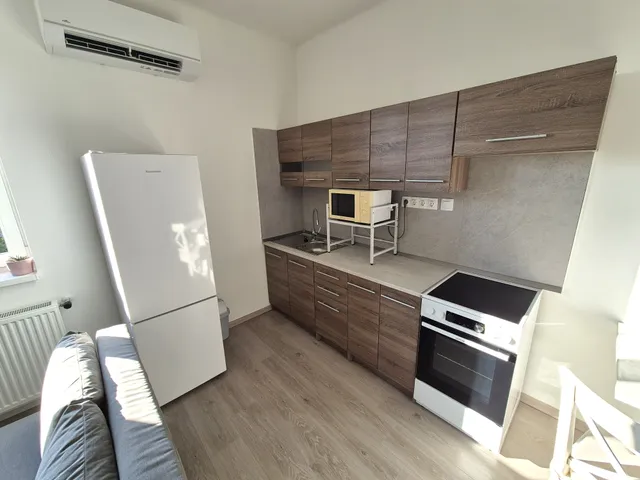 Kiadó lakás Budapest X. kerület, Téglagyárdűlő, Maglódi út 10 40 nm