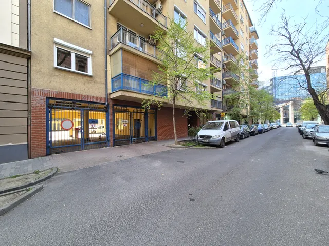 Kiadó garázs Budapest XIII. kerület, Angyalföld 13 nm