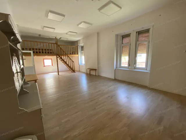Eladó ház Kecskemét 225 nm