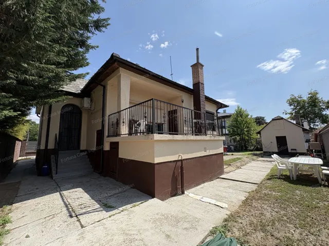 Eladó ház Kecskemét, Villanegyed 167 nm