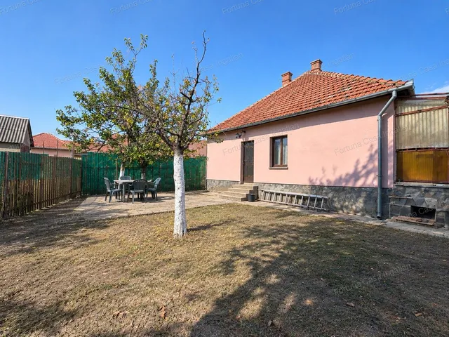 Eladó ház Kecskemét 100 nm