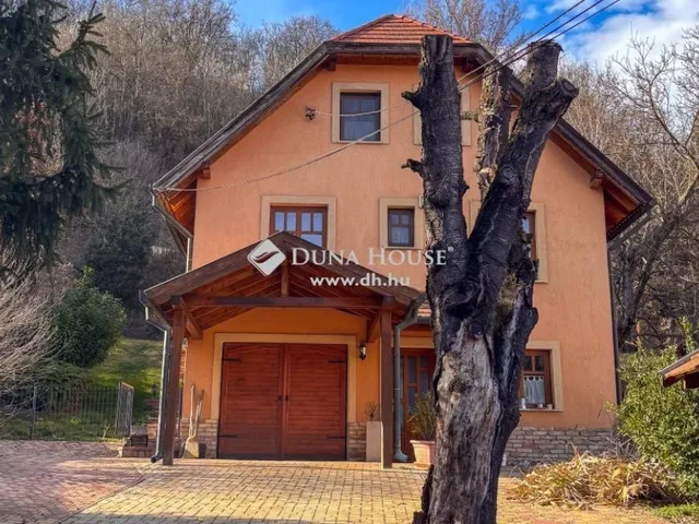 Eladó ház Dunabogdány 160 nm