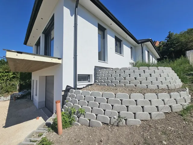 Eladó ház Szentendre 170 nm