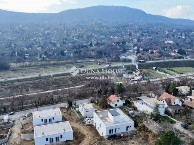 Eladó lakás Budapest III. kerület 108 nm