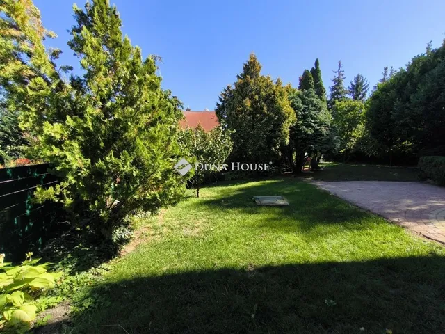 Eladó ház Budapest XII. kerület 701 nm