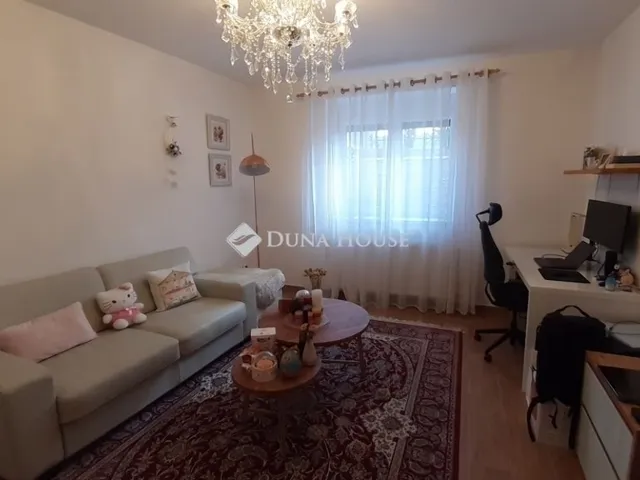 Eladó ház Budapest XIII. kerület, Angyalföld 181 nm