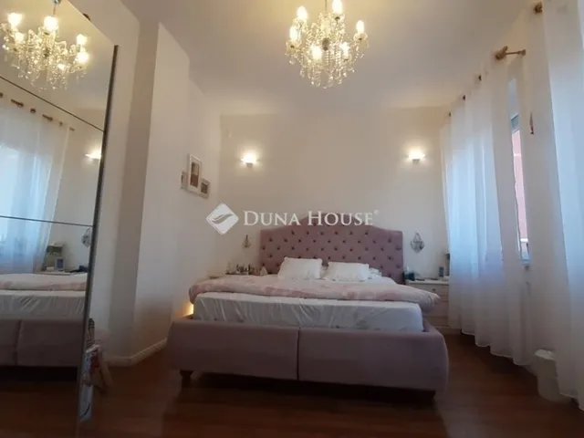 Eladó ház Budapest XIII. kerület, Angyalföld 181 nm
