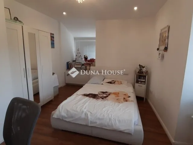 Eladó ház Budapest XIII. kerület, Angyalföld 181 nm