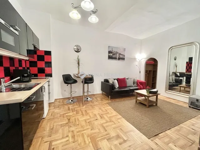 Eladó lakás Budapest V. kerület 79 nm